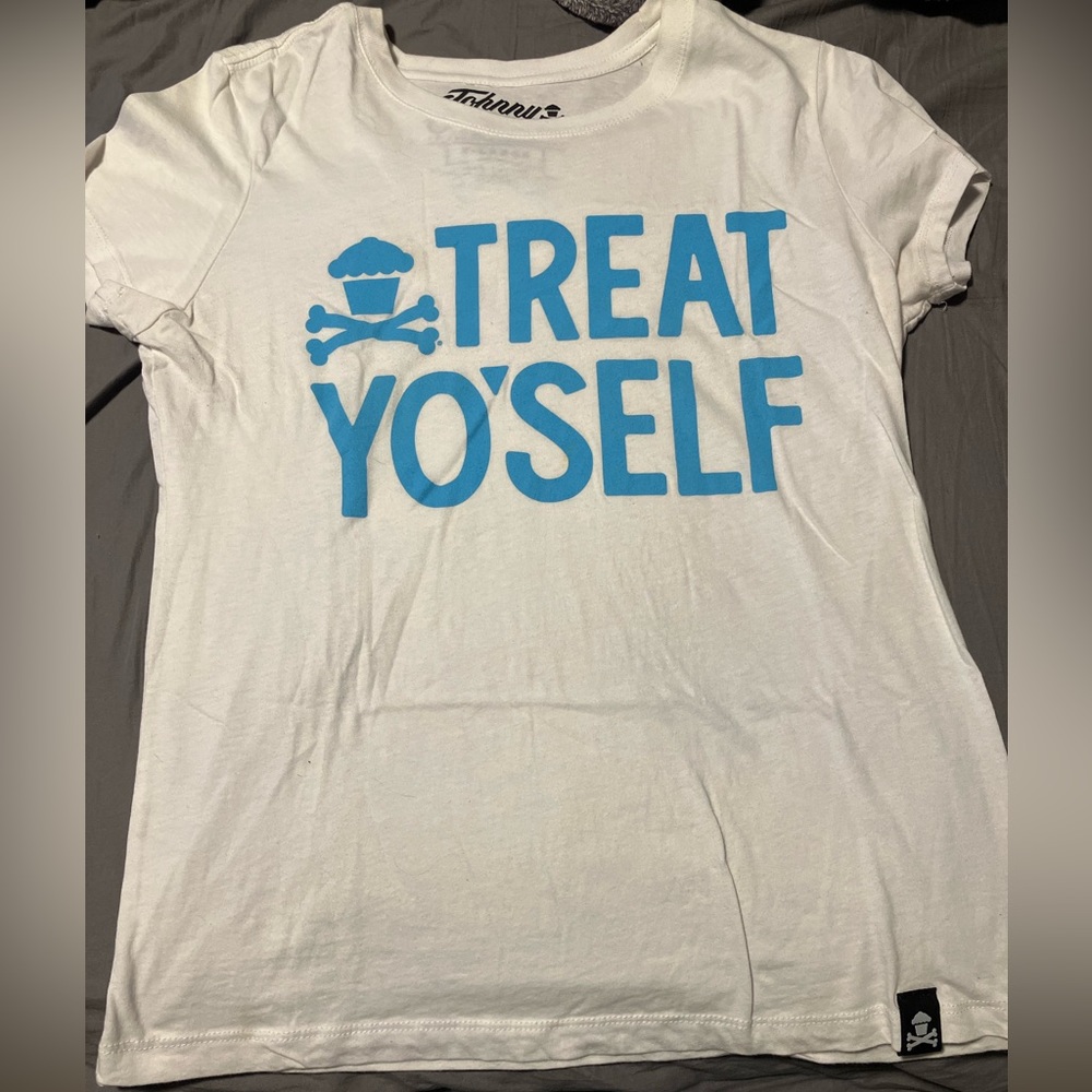 Johnny Cupcakes Treat Yo’Self T-Shirt Women’s Large